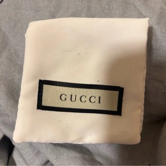 Gucci Polished Silver Heart Logo Necklace on 22 inch chain. NWOT - Picture 4 of 6